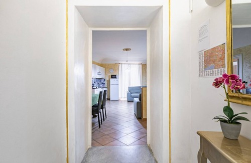 Centro Storico Apartamento | Pretoria Square Roomy Flat with Balconies x8