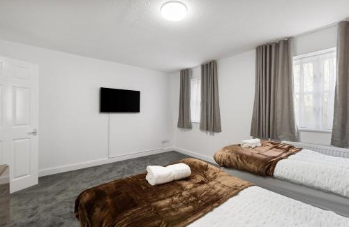 Hale Apartamento | Roomy 3 bedroom house, 2 baths