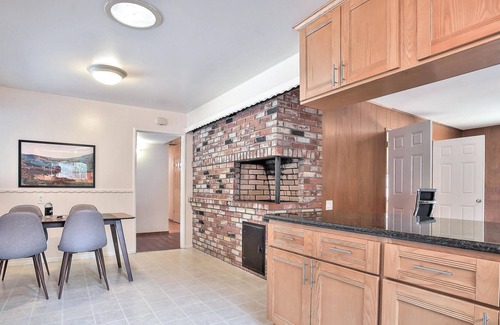 Sunnyvale West Casa | Roomy 3 BR Home in Sunnyvale w/ Private Backyard