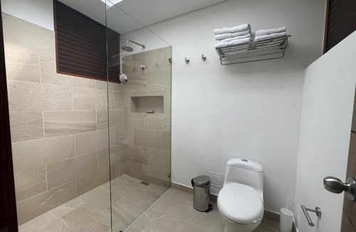 Anapoima Apartamento | Roomy 4BR Villa with Pool at Mesa de Yeguas
