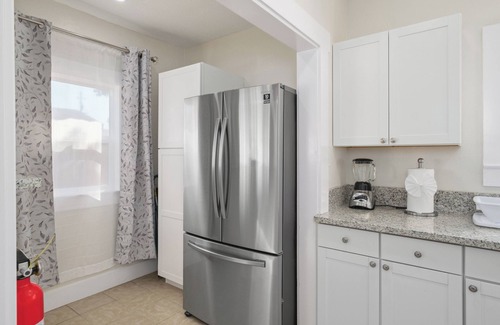 Raisin Casa | Roomy/Comfy 2B/1Bth w Dinning Room