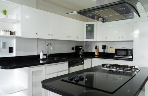 El Tesoro Casa | ROOMY HOUSE IN POBLADO/JACCUZZI/AC/VISITORS ALLOWED
