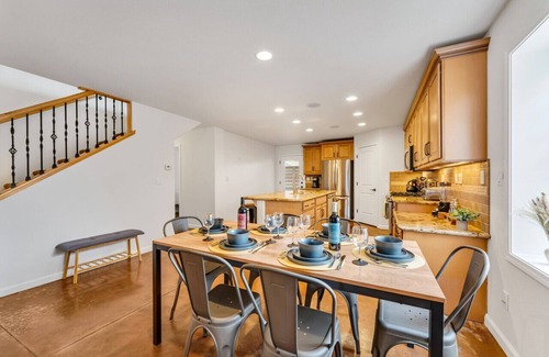 Old Southwest Casa | Roomy Midtown Manor 5BR Home w/ Radiant Floors