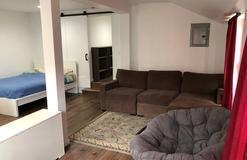 Trestle Glen Apartamento | Roomy Oakland Studio near Berkeley, SF