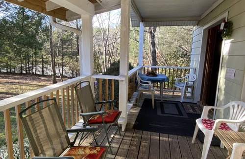 Mills River Casa | Roomy. older home. Good for groups! Good location for forest, and towns.