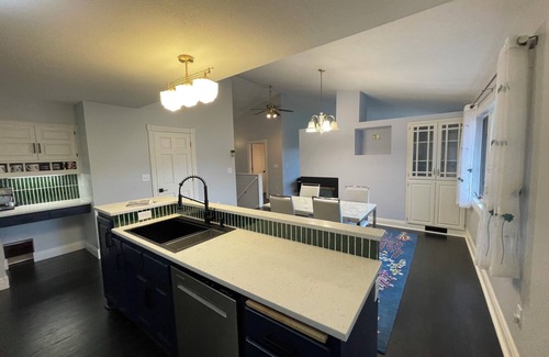 East Bethel Casa | Roomy private country retreat - pet and kid friendly