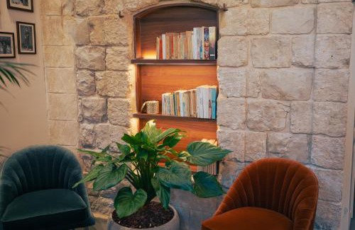 Old City Hotel | Roots Boutique Hotel