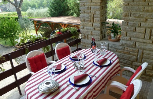 Ponte Buriano Apartamento | Apartamento Rosa - Casa Gemelli