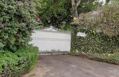 Tres de Outubro Casa | ROSA CORTIANA Escalera