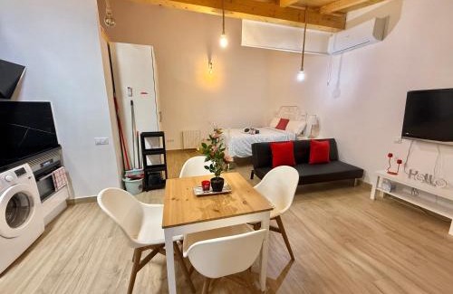 Pozuelo de Alarcon Apartamento | Rosa HOME, Casa completa independiente
