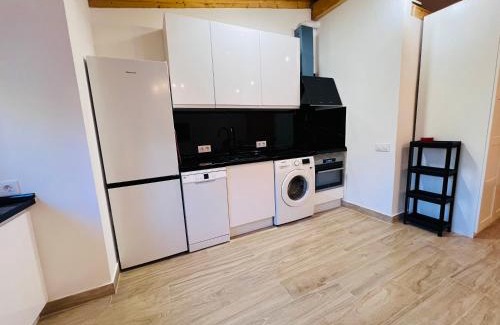 Pozuelo de Alarcon Apartamento | Rosa HOME, Casa completa independiente