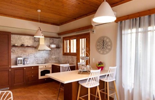 Nikiana Casa | Rosa House Upstairs Lefkada — AV Properties