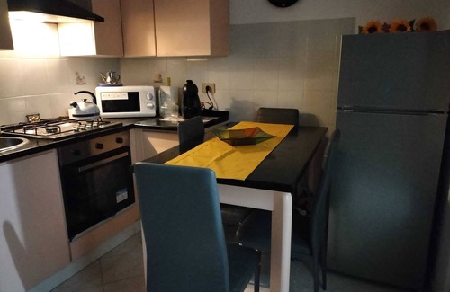 Marina District Apartamento | Rosa's apartment with terrace