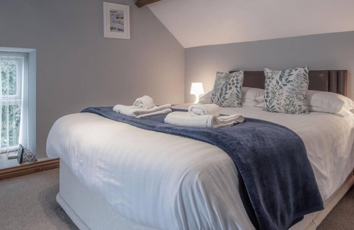 Llanddowror Casa | Rose Coach House - 3 Bedroom Cottage - Pendine