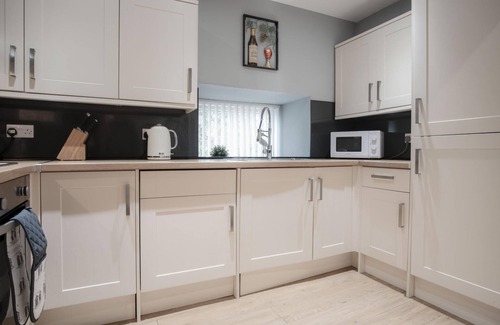Llanddowror Casa | Rose Coach House - 3 Bedroom Cottage - Pendine