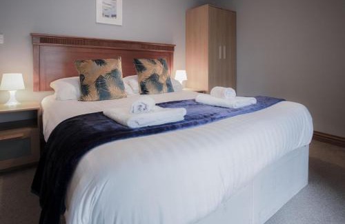 Llanddowror Casa | Rose Coach House - 3 Bedroom Cottage - Pendine