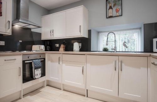 Llanddowror Casa | Rose Coach House - 3 Bedroom Cottage - Pendine