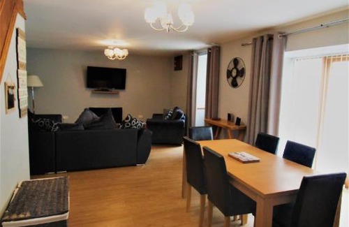 Llanddowror Casa | Rose Coach House