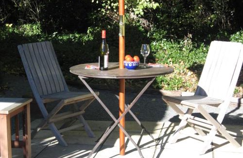 Harewood Casa | Rose Cottage at The Elms