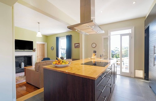 West Hobart Casa | Rose Cottage Charming Haven near CBD and Waterfront