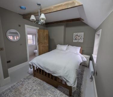 Fakenham Casa | Rose Cottage, Luxury cottage, sleeps 16