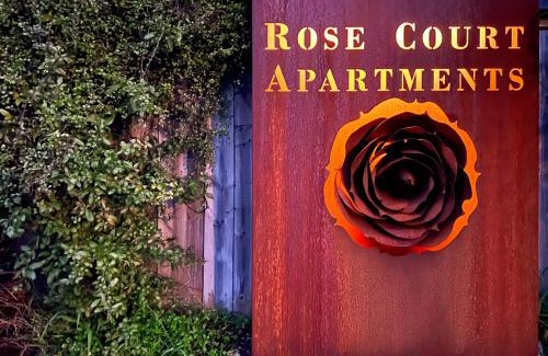 New Town Apartamento | Rose Court Apartments "Astera"