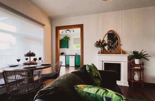 New Town Apartamento | Rose Court "Avitium"... Rest, Relax & Revitalize