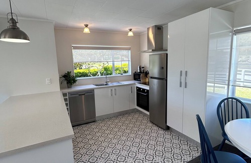 New Plymouth Casa | Rose Dell🌹