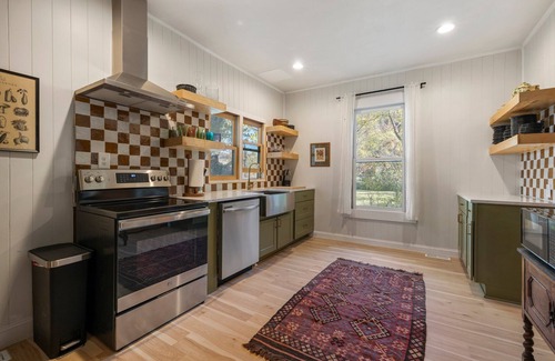 Skyland Casa | Rose Hill Manor