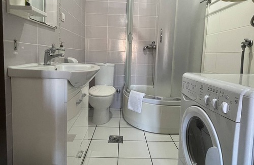 Vozdovac Hotel | Rose Hill