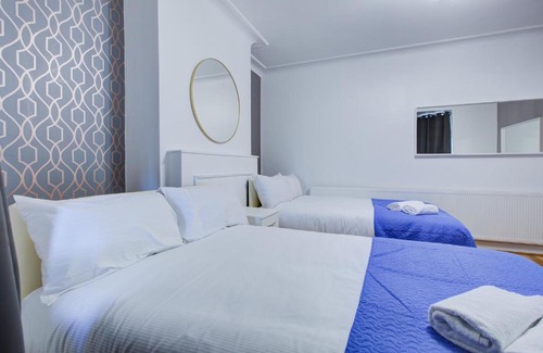 Dudden Hill Casa | Rose Hotel