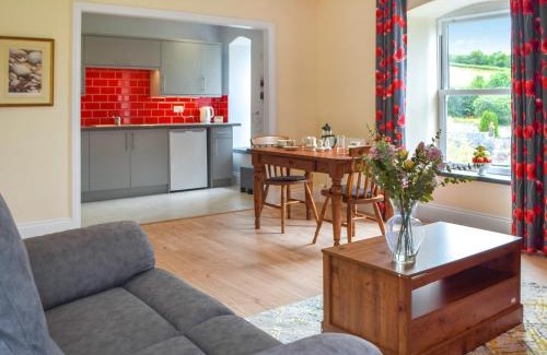 Llanfynydd Casa | Rose Of Sharon - Uk47135