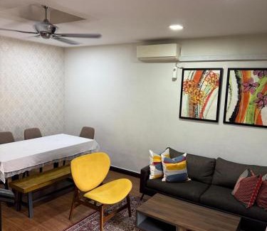 Sekudai Casa | Rose & Ross Homestay Taman Mutiara Rini