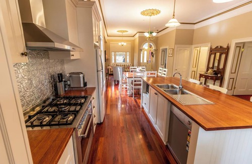 Lilydale Casa | ROSEBERY COTTAGE - PREMIUM LUXURY ACCOMMODATION IN THE BEAUTIFUL YARRA VALLEY