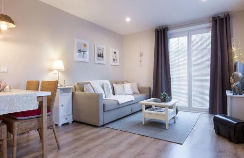 Wintzenheim Casa | Rosebury Cottage 1 bedroom Free Street parking-5min from Colmar