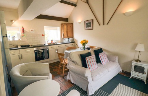 Great Fryup Dale Cabaña | ROSEDALE, pet friendly, character holiday cottage in Glaisdale