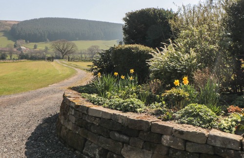 Great Fryup Dale Cabaña | ROSEDALE, pet friendly, character holiday cottage in Glaisdale