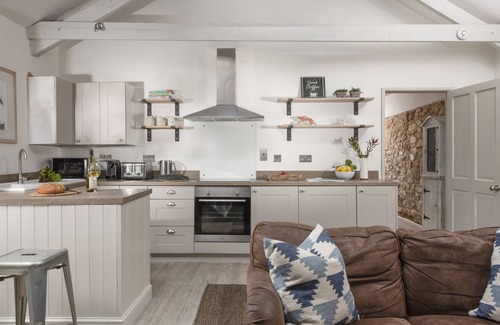 Saint Erth Praze Casa | Rosehendra - A beautifully refurbished pet-friendly barn conversion with two bedrooms, a log burner