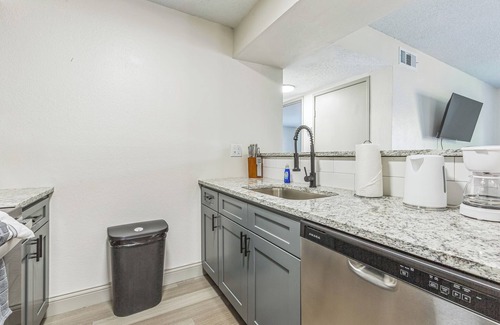 Lenexa Apartamento | Rosehill Pointe 122 I Comfy 2 Bed 1 Bath