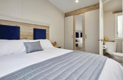 Penzance Casa | Roselands caravan park, Nr Lands End, Cornwall