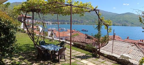 Varosh Apartamento | Rosemary Apartment