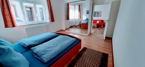Zweibruecken Apartamento | Rosen und Rosse