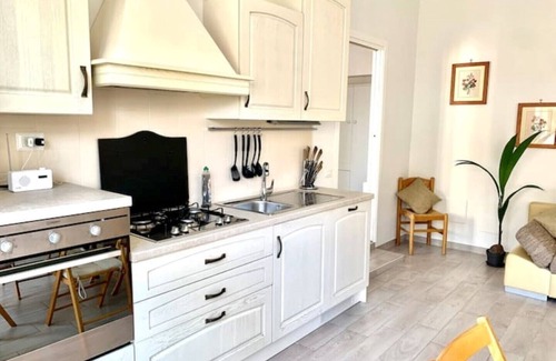 Roseto degli Abruzzi Apartamento | Roseto Beach Escape Entire Apartment - Steps From the Beach