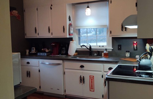 Belmont - Hillsboro Casa | Rosewood Ave. Bungalow