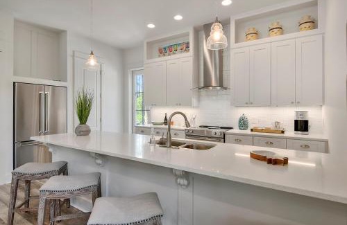 Treetop Casa | Rosie Disposition