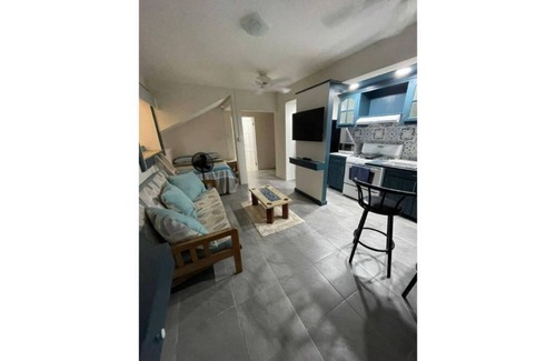 Haggatt Hall Apartamento | PERFECT FOR US EMBASSY APPOINMENTS -7 MINS DRIVE. TRANSPORT CAN BE PROVIDED