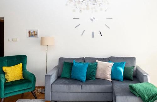 Krisztinavaros Apartamento | Rossalini Apartment with FREE Parking
