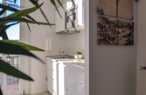 Santa Maria Novella Apartamento | ROSSELLI, FORTEZZA, apartamento nuevo cerca de la estación central, posibilidad