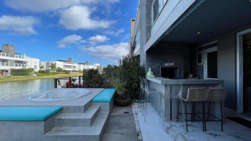 Xangri-La Apartamento | Rossi Atlantida Apartamento