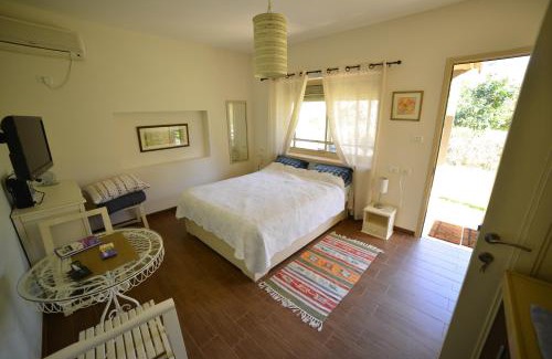 HaGoshrim Casa | Rothschild Galilee Hospitality